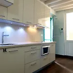 公寓 桂冠套房公寓 *